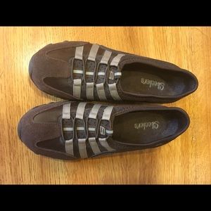 Sketchers brown shoes